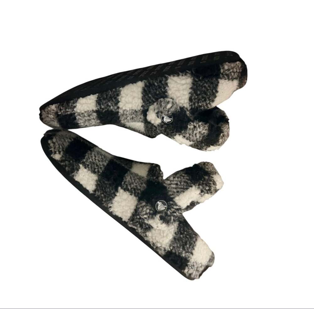 Crocs Classic Buffalo Check Cozzzy Slipper Black White - Picture 4 of 8